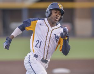 Austin Davis leads West Virginia to a three-game sweep of Baylor